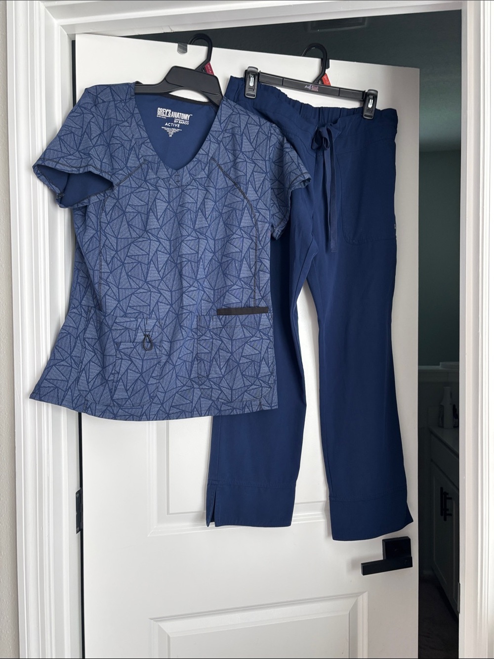 Grey's Anatomy Women's Navy Geometric Print Scrub Top with Navy Drawstring Pants
